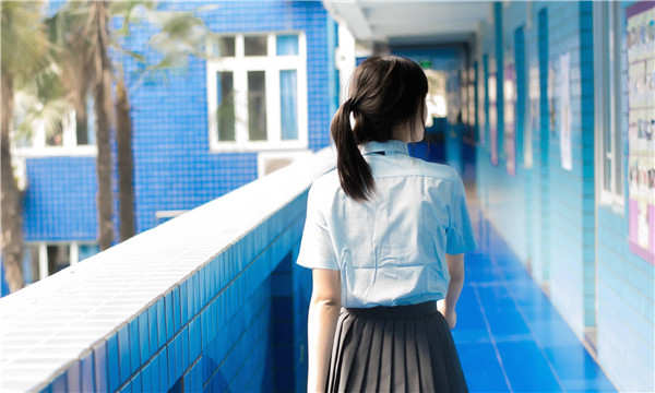 定兴如何找到一个可以帮助我生孩子的女人？